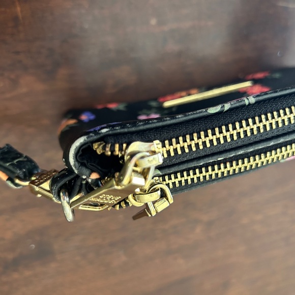 Steve Madden Wristlet and Card Holder - Picture 9 of 12